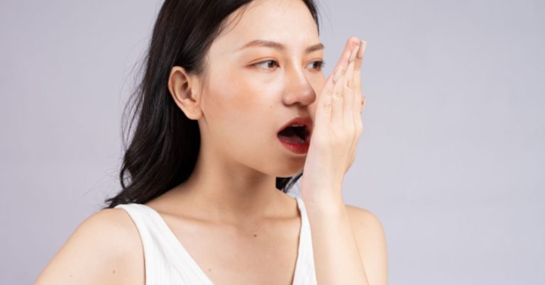 Does Dry Mouth Cause Bad Breath